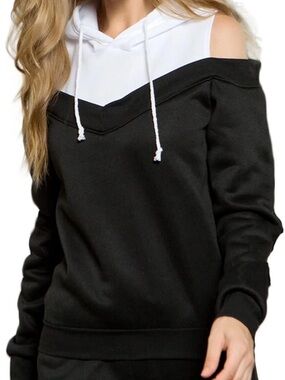 Cold-Shoulder Hooded Sweatshirt and sweat pants in Black and White